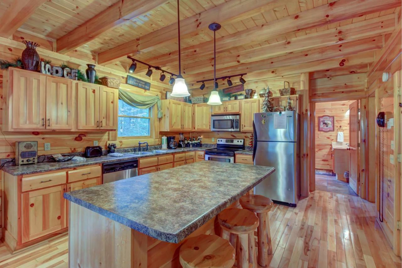 Bearfoot Retreat Villa Waldens Creek Luaran gambar