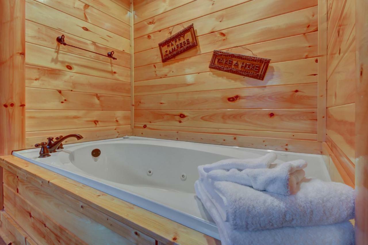 Bearfoot Retreat Villa Waldens Creek Luaran gambar
